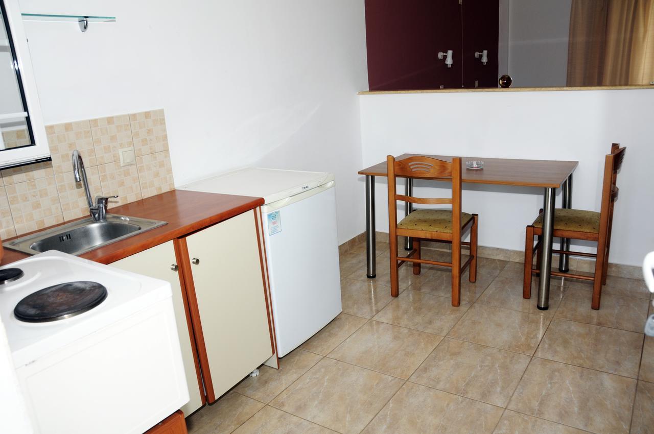 Apartments Hotel Alexandros 아르쿠디 외부 사진